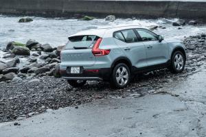 Volvo XC40 T4 Momentum 2018 года  (JP)